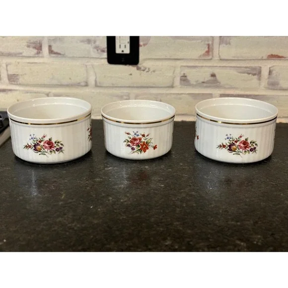 Worcester Oven China  Floral Gold Trim Set of 3 Fine‎ Ovenware
