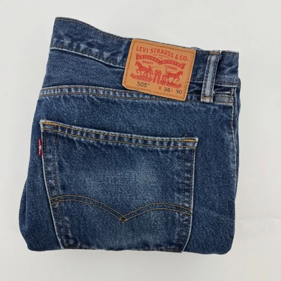 Levi's 505 Jeans Mens 36x30 Blue Medium Wash Regular Fit Straight Leg Denim