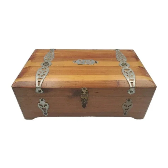 Vintage McGraw Box Co. Cedar Wood Keepsake Box Chest w/ Metal Accents 12