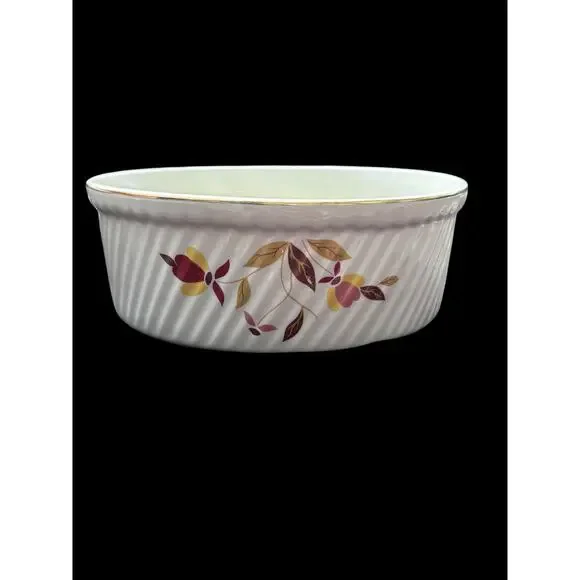 Hall Autumn Leaf 7 Inch 3 Pint French Baker Gold Rim MCM Cottagecore Ridged