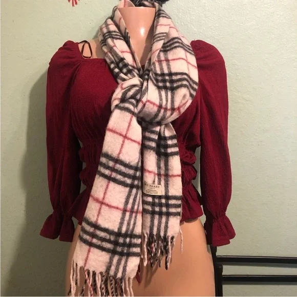 Burberry London England Check Cashmere Scarf 168X 30 Cm