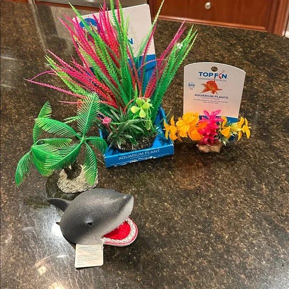 Top Fin Aquatic Decor for Aquariums