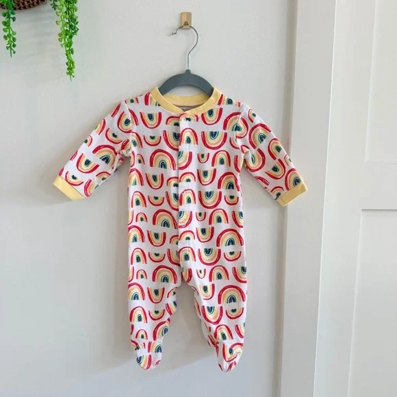 Chick Pea Rainbow Print Gender Neutral Baby Footie Pajama's Size 6-9 Month