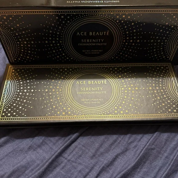 Ace Beaute Serenity Eyeshadow Palette