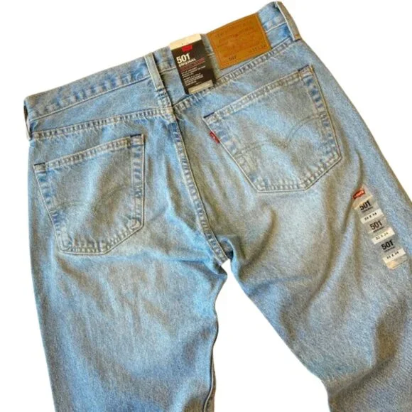 Levi's Premium 501 Original Fit Button Fly Jeans Men's 33x34 Light Wash NWT
