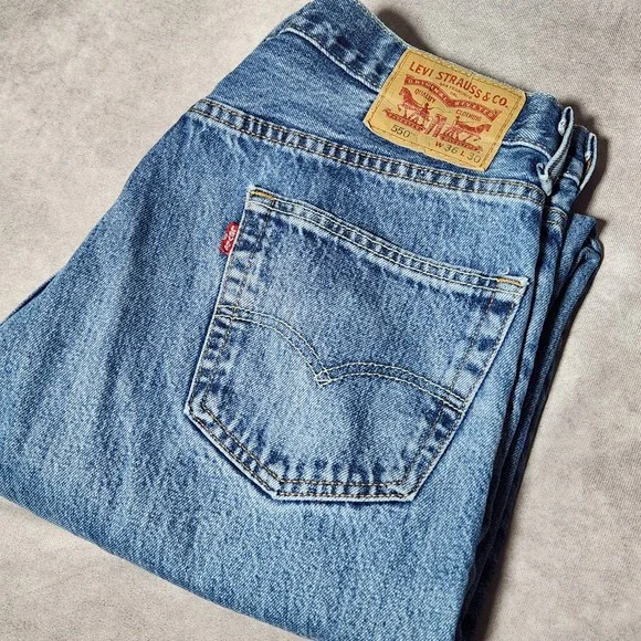 men's LEVI'S 550 denim Blue Jeans 36x30 Relaxed Straight‎ 5 pocket medium wash