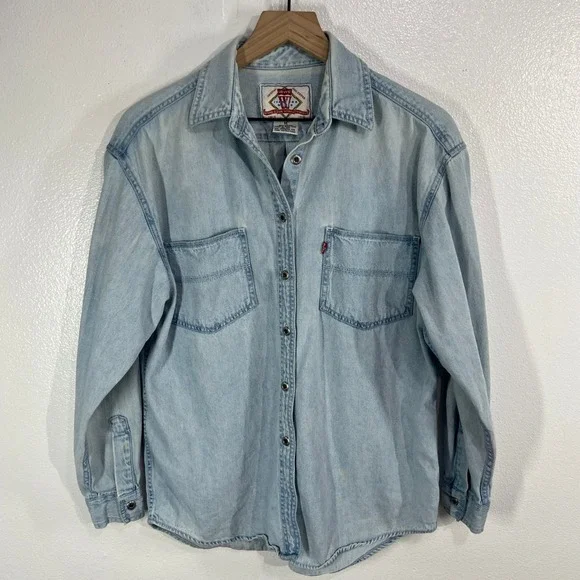 Vintage 90s Levi's Red Tab Denim Shirt Medium‎ Light Wash Cotton Unisex Retro