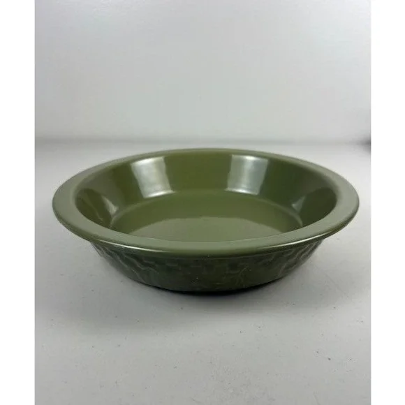 Signature Housewares Olive Green Stoneware Pie Dish 9.5 Inch Embossed Lattice