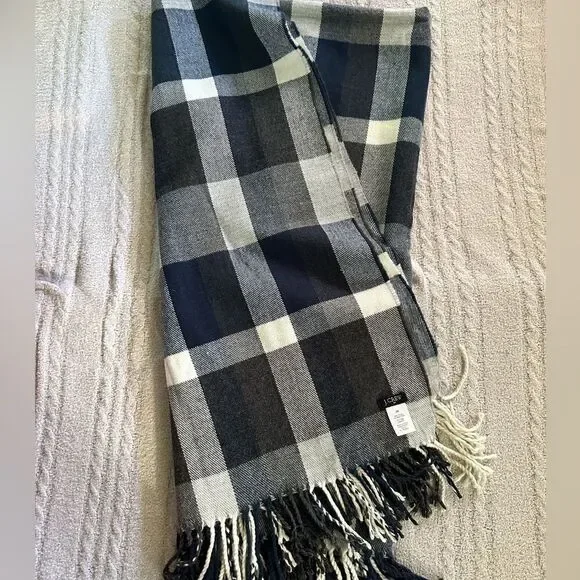 J Crew 50” x 60” lightweight blanket/scarf NWOT