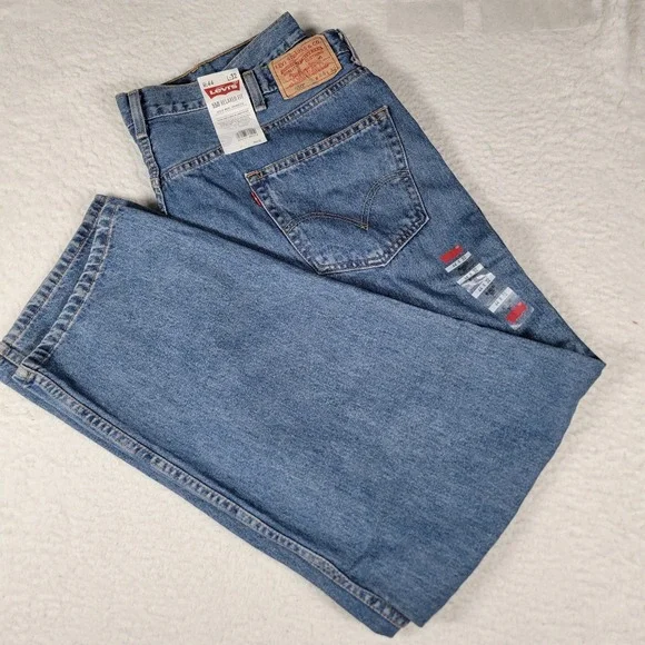 Levi's 550 Relaxed Fit Jeans Mens 44x32 Blue Mid Wash Tapered Leg New With Tags