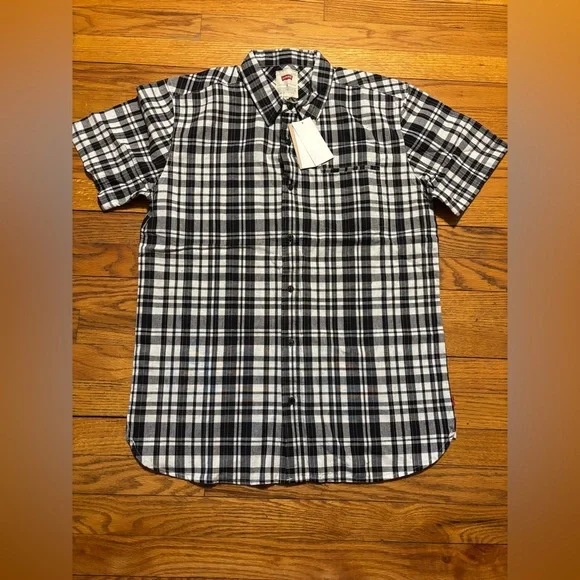 Levi’s Shirt NWT
