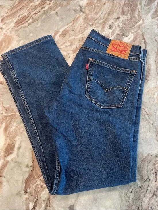 Levis Denim Jeans 505 Dark Wash Size 34 x 32 Mens Pants