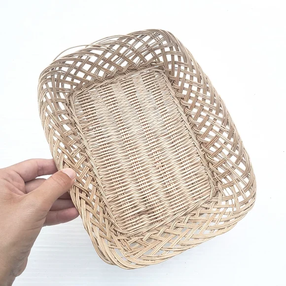 Rectangler Woven wicker basket natural color