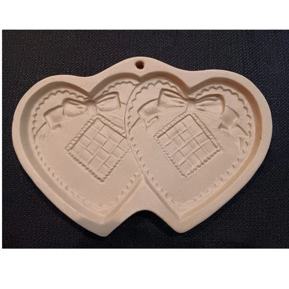 Vintage 1988 Brown Bag Cookie Art Double Heart Mold Hill Design Tan Ceramic 80s