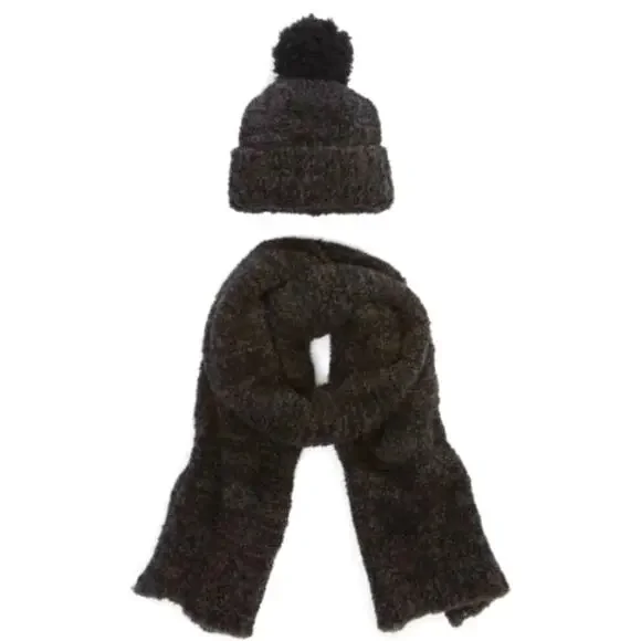 NWT Barefoot Dreams CozyChic Pom Pom Beanie & Scarf Set Espresso Cocoa