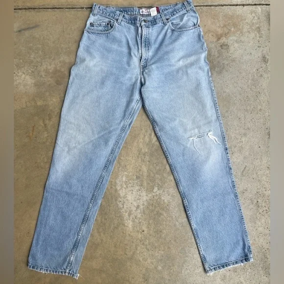 Vintage 90s 00s Levi’s 545 Brown Tab Jeans 40x36 loose fit light wash