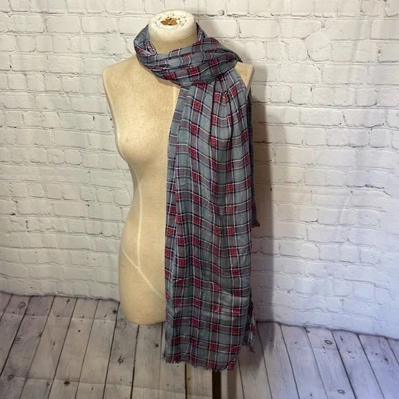 Dark acaemia Plaid scarf gray red and black