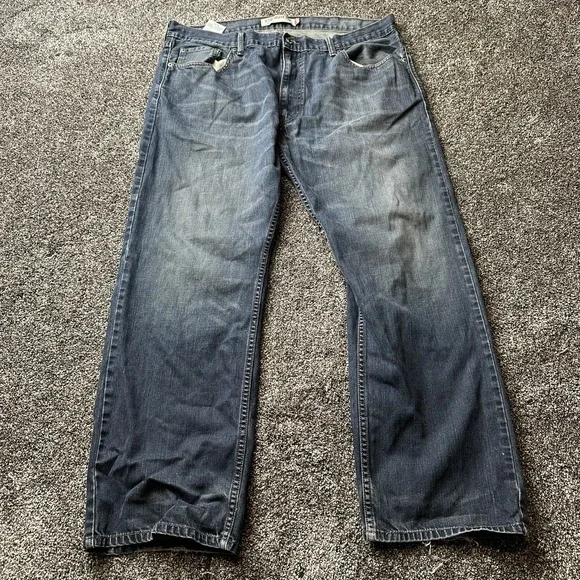 Levis 505 Jeans Mens 40x30 Blue Medium Wash Straight Zip Fly Regular Fit‎ Denim