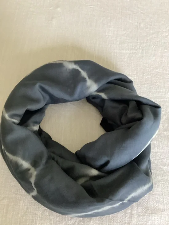 LUA Silk Linen Scarf Charcoal Tie Dye 33”x77” Lightweight Luxury Wrap NWT