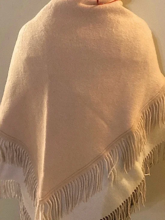 Club Monaco Brodie Wrap Foulards Camel Fringe Solid Fall Winter Women