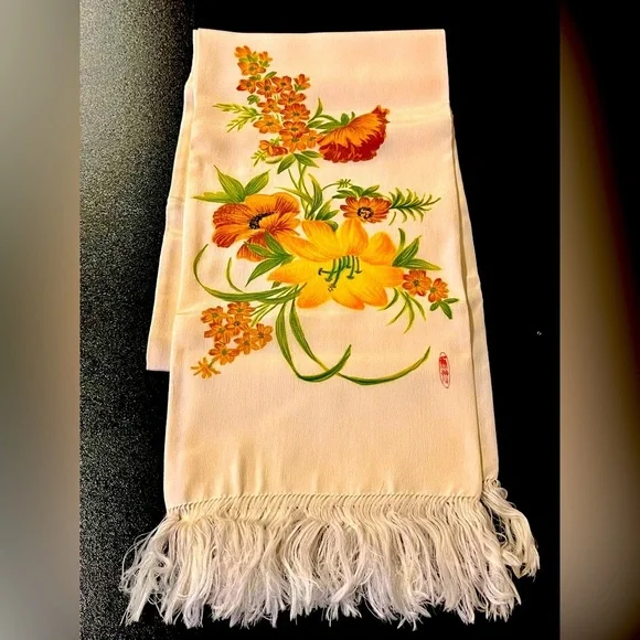 VTG Suzhou Silk Hand Painted Floral Fringe Scarf NIB Wearable Art Boho Cream