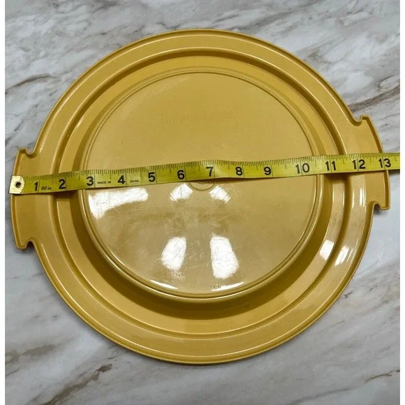 Vtg Tupperware Cake Taker Base Only Harvest Gold‎