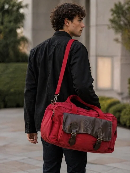 VTG RARE Marlboro Country Store Red Canvas Leather Travel Duffle Bag