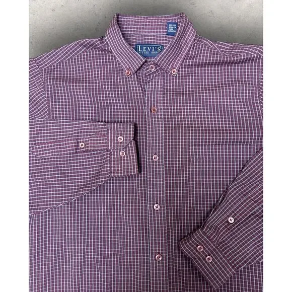VTG‎ 80's Levis Button Up Shirt Vintage Men's Size M Fitted Fit Plaid Maroon