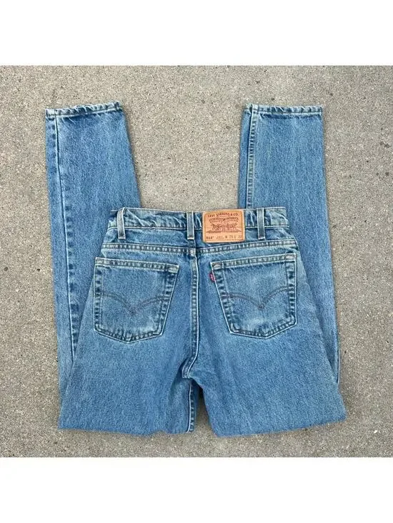 Vintage 90s Levi’s 512 slim fit tapered leg jeans 29x32