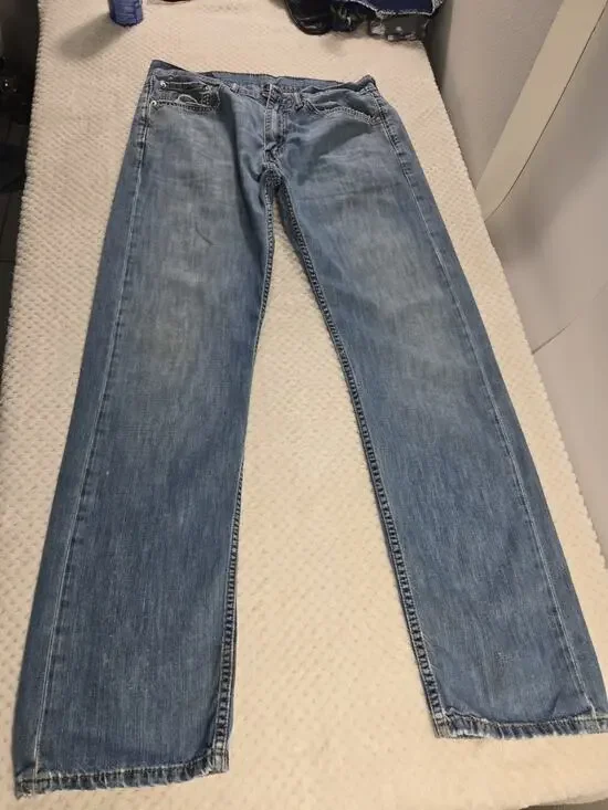 Levi's 505 Jeans Men's 34x34 Light Wash Straight Leg Distressed Denim #102