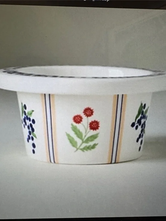Anthropologie Lotta Ramekin