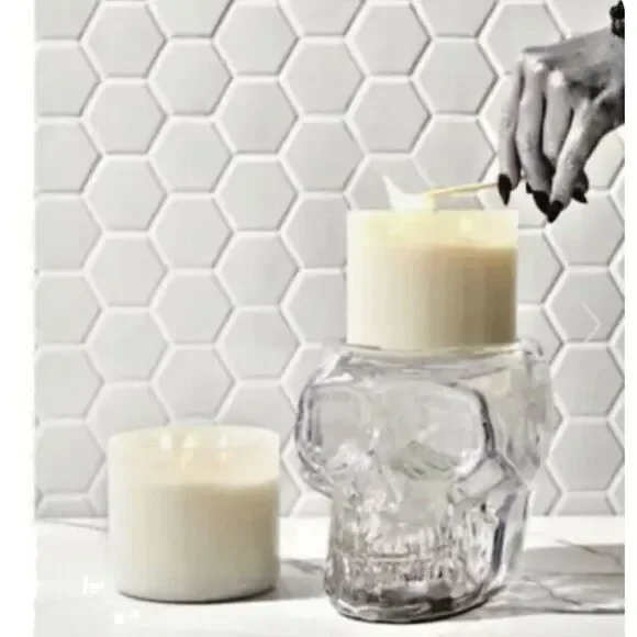 New Bath & Body Works Halloween 2021 Light Up 3 Wick Glass Skull Candle Holder‎
