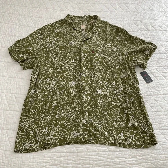 Levis Classic Camper Shirt Mens XL Relaxed Olive Green Floral Short Sleeve NWT