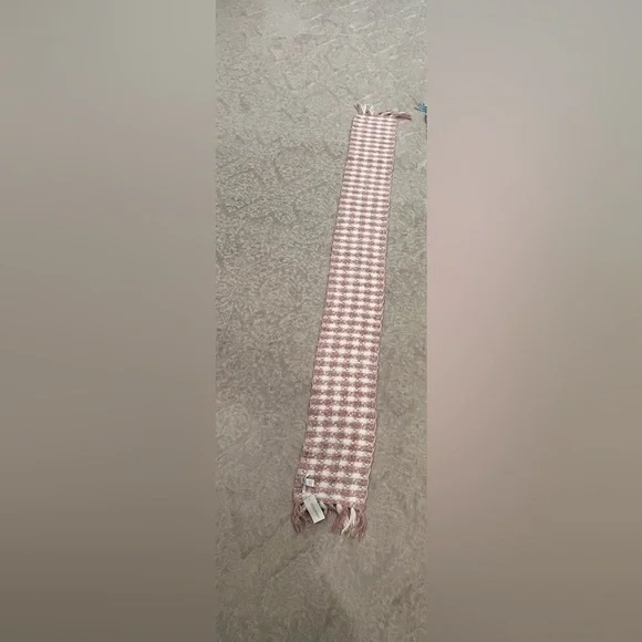 Banana Republic NWT Scarf pink and white host pick