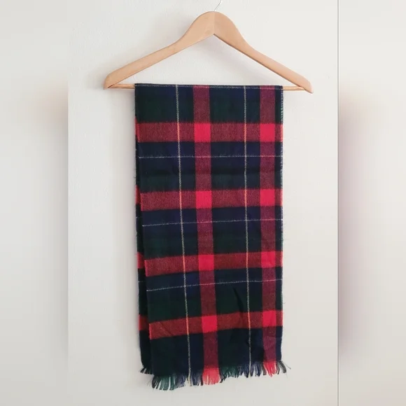 Vtg Cashmere Finish Acrylic Tartan Scarf, Classic Red Plaid.