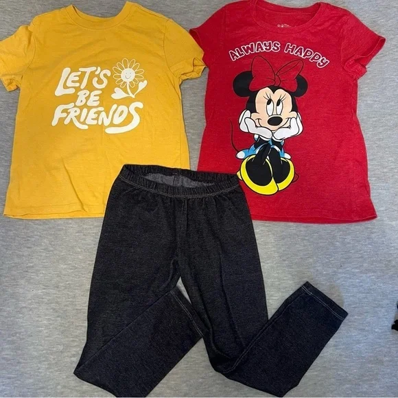 Set of 2 tshirts and dark denim leggings