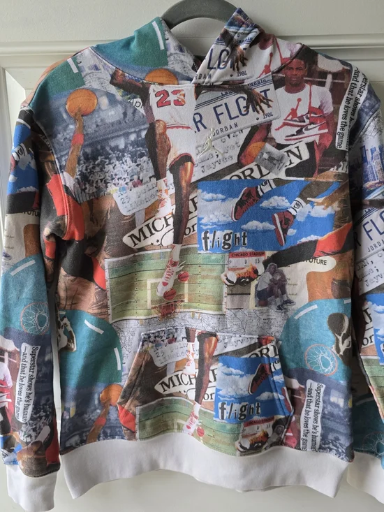 Jordan Brand Boys L AOP Michael Jordan Flight Collage Hoodie Fits Women XS/S