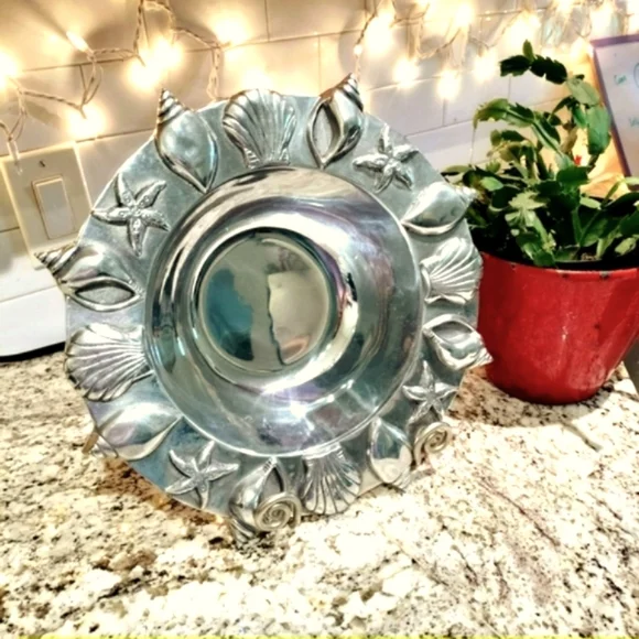 Real‎ Pewter Seashore Shells  Medium Salad Bowl 12.5Wx 3