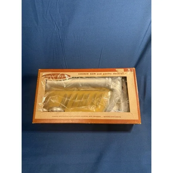 Vintage Wear-Ever Aluminum Cookie Gun and Pastry Decorator Set No. 3365
