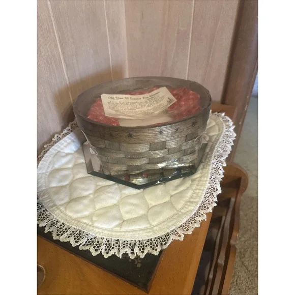 Old Time‎ Discoveries Bun Warmer With Vermont Marble & Split Ash Basket