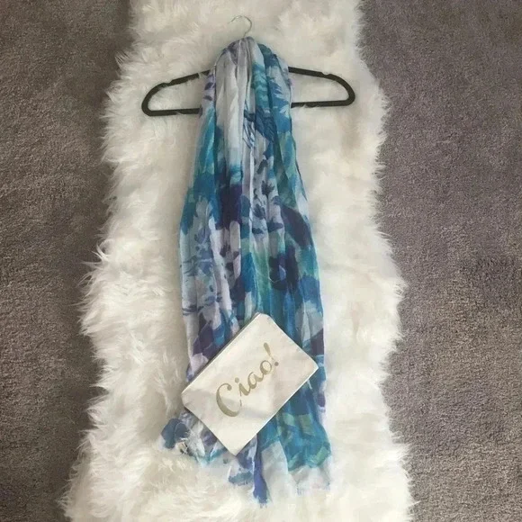 Scarf with Makeup Purse