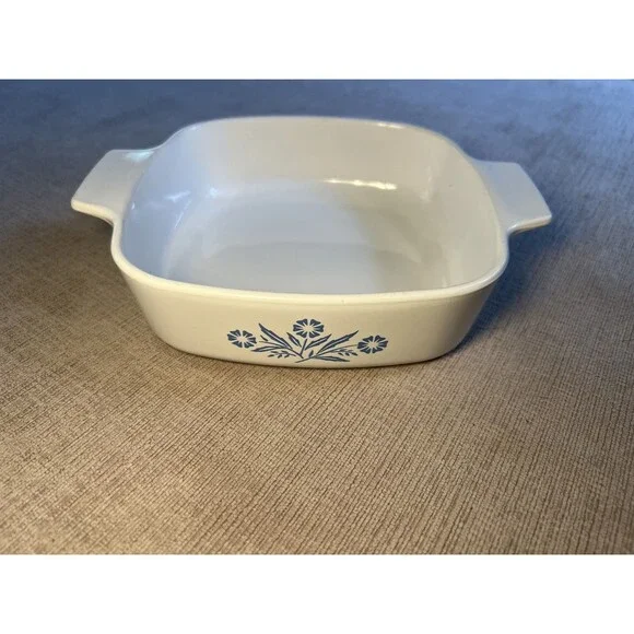 Vintage Corning Ware Blue Cornflower 1 Quart Square Baking Dish USA Ovenware Han