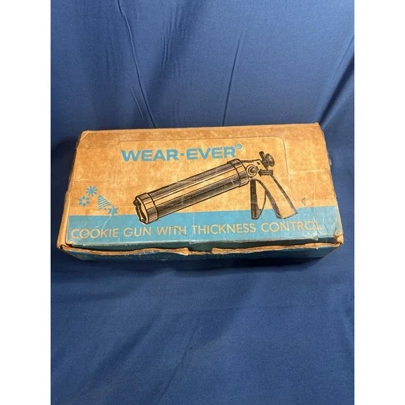 Vintage Wear-Ever Cookie Gun  With Thickness Control W Accessories Original Box