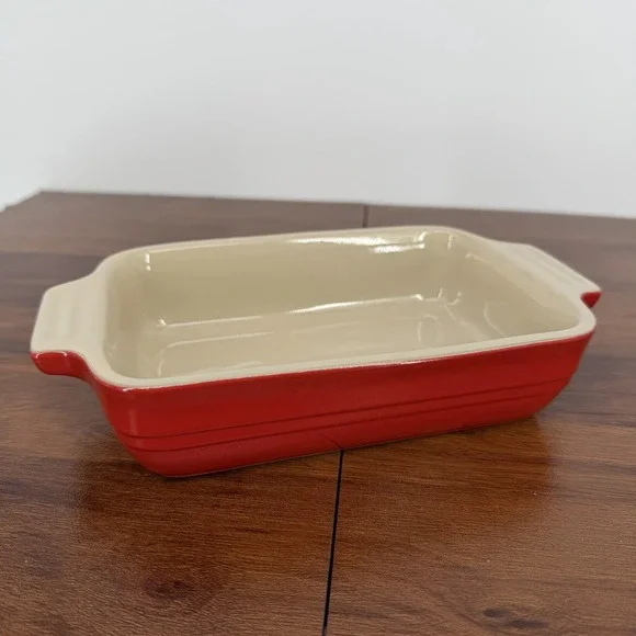 LE CREUSET 17-21 Stoneware Rectangular Baking Dish Red 5x7