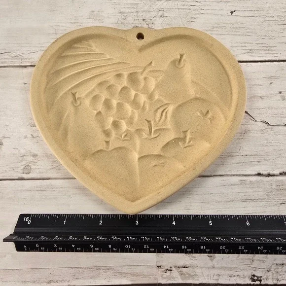 Vintage The Pampered Chef Heart of Plenty Stoneware 1995 USA Heart