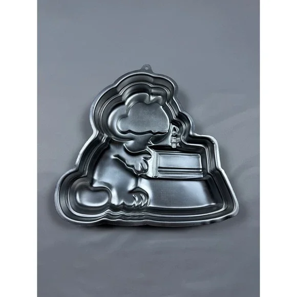 Wilton Garfield‎ Birthday Cake Pan Vintage 1981 Aluminum Mold 2105-2447 Silver