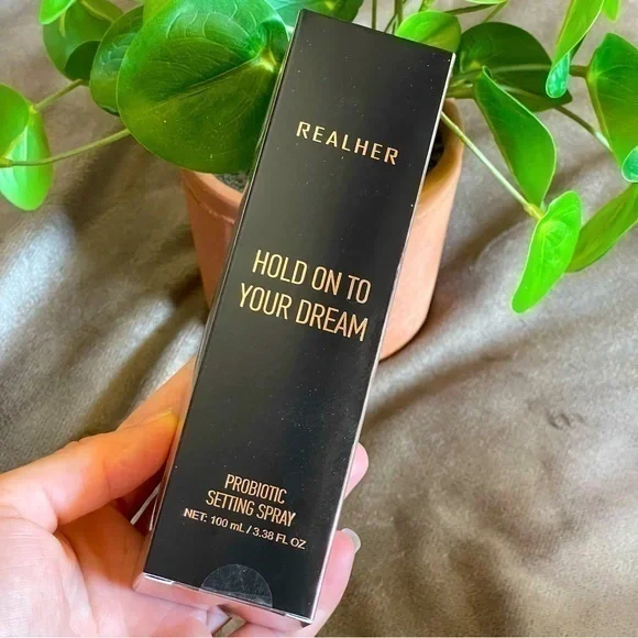 *NIB* REALHER Hold On To Your Dreams Probiotic Setting Spray
