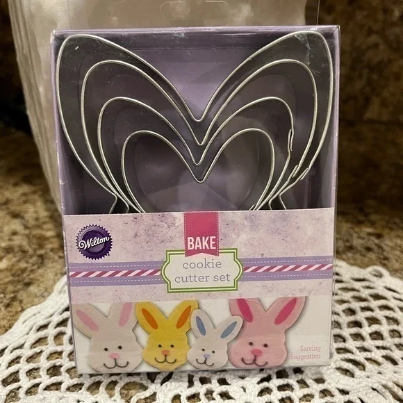NIB Wilton Bunny Rabbit Cookie Cutter Set Easter Holiday Baking
