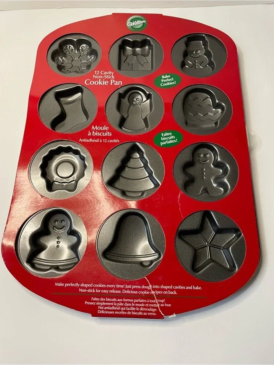 NWT Wilton 12-Cavity Holiday Cookie Pan