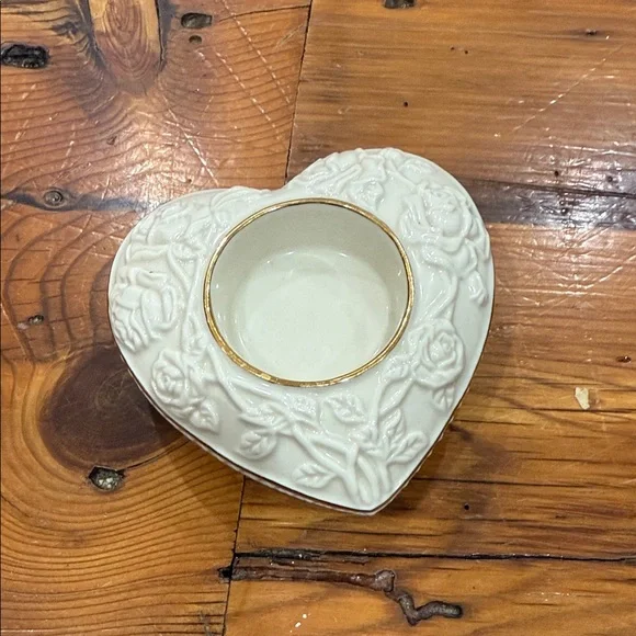 Lenox Ivory Heart-Shaped Florals Ceramic Tea Light Candle Holder
